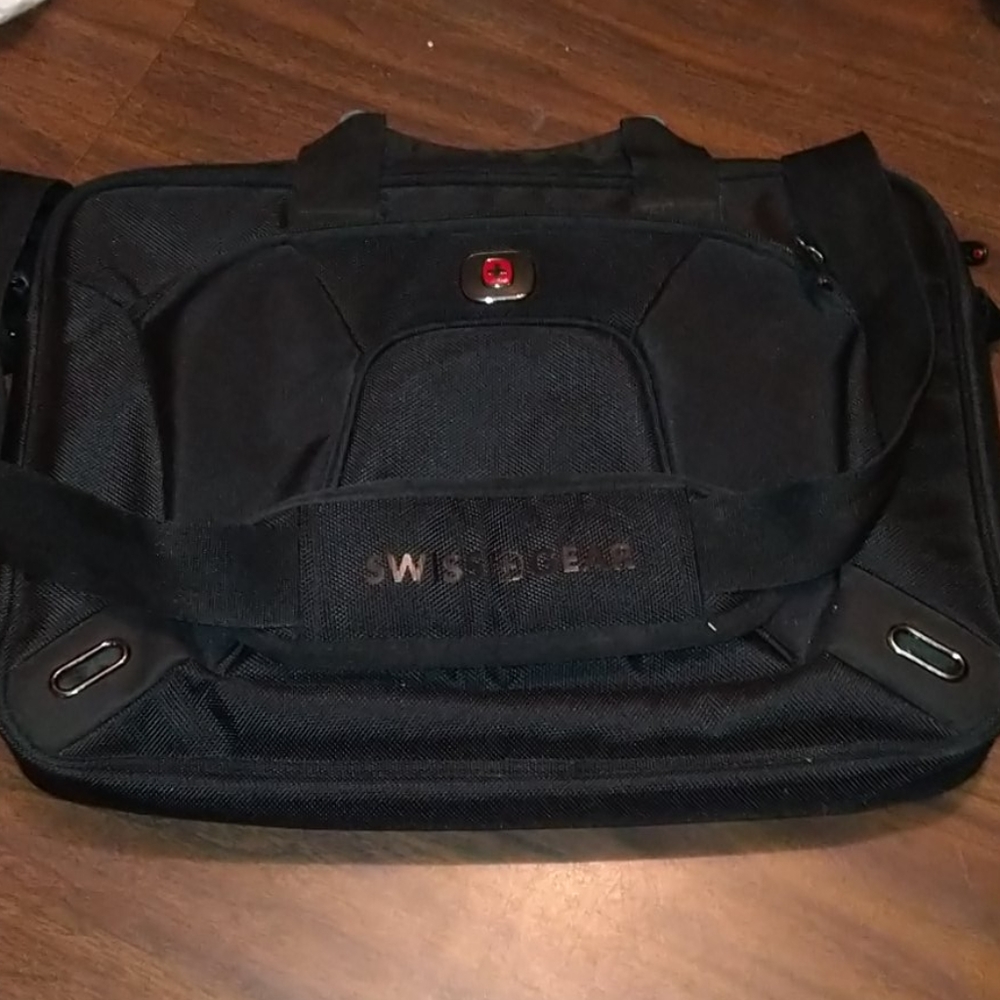 💯Like New SwissGear Shoulder Bag💯